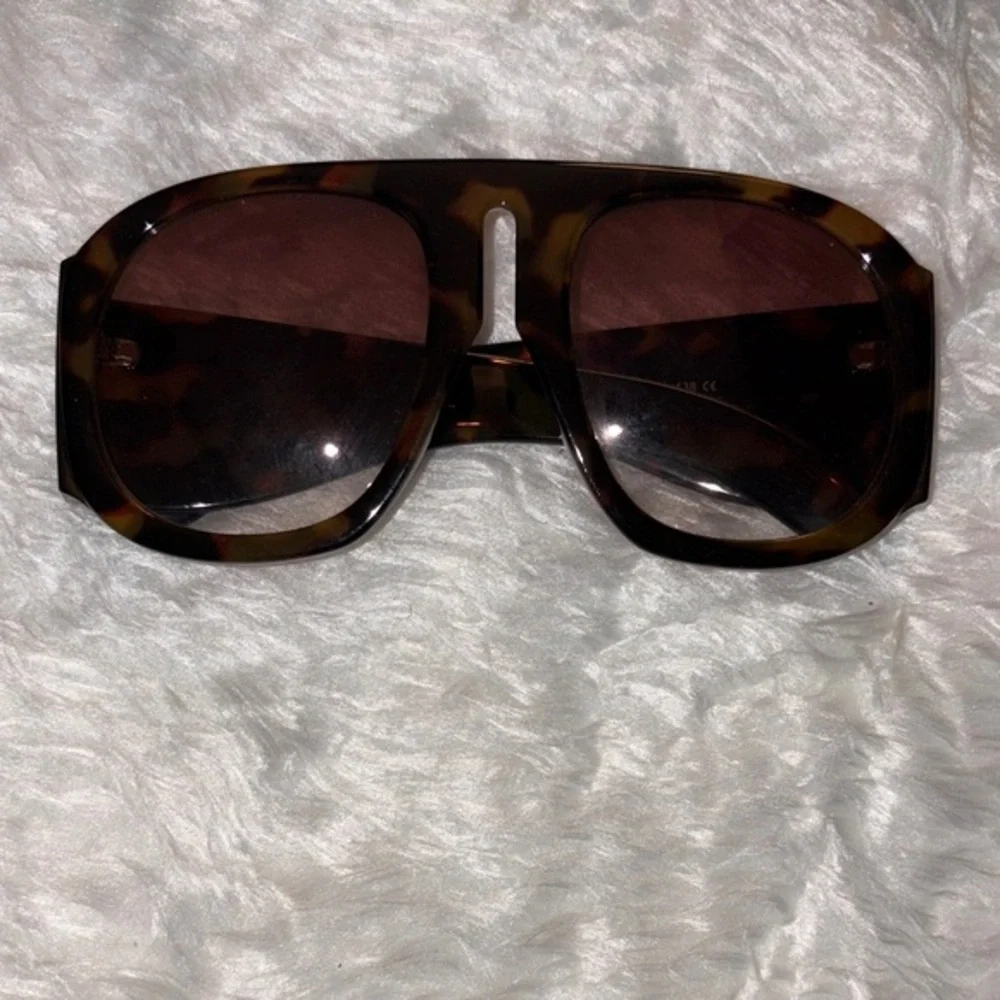 Tortoise Shell Oversized Sunglasses